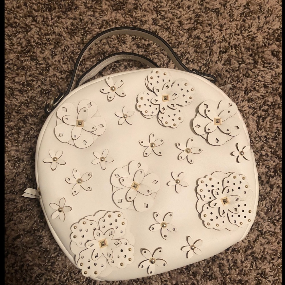 Woman’s Floral Nine West Purse